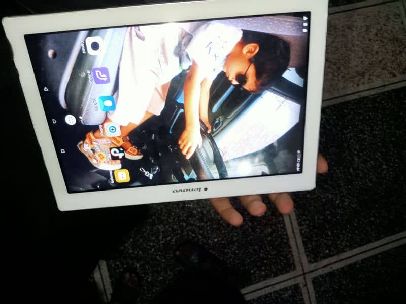Lenovo tablet fresh condition 0