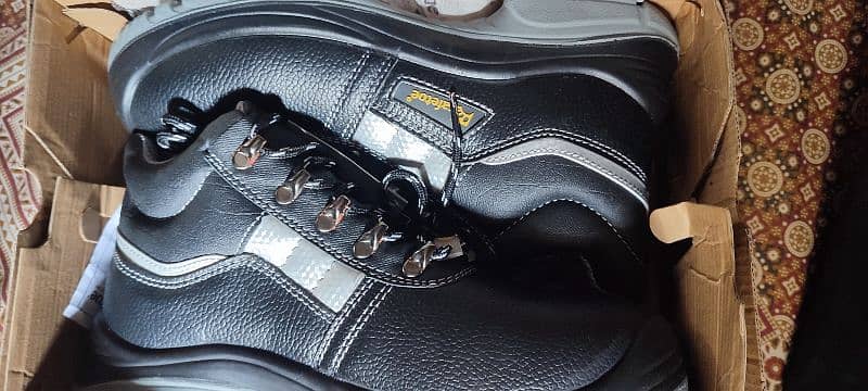 Safety Shoes for Men 3