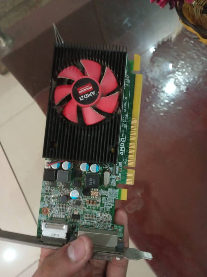 AMD R5 430 2 GB GDDR 5 DX 12 For Gaming 5