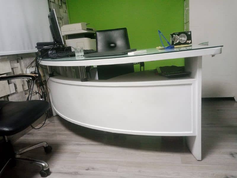 we are selling our office furniture 5
