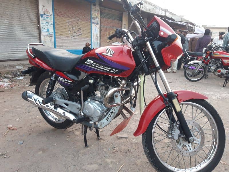 Honda CG Deluxe 2017 Model Rawalpendi Number 8