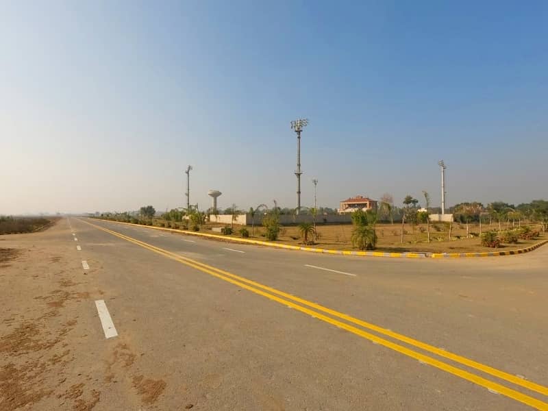 Buy A Centrally Located On Excellent Location 1 Kanal Commercial Plot In LDA City Phase 1 Block C 8