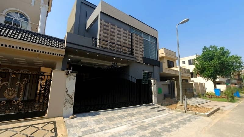 Stunning And Affordable Prime Location House Available For Sale In Bahria Nasheman - Zinia 2