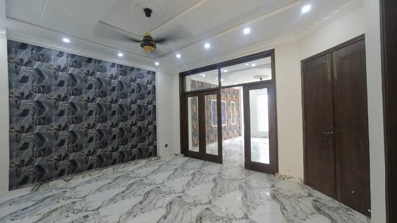 Stunning And Affordable Prime Location House Available For Sale In Bahria Nasheman - Zinia 10