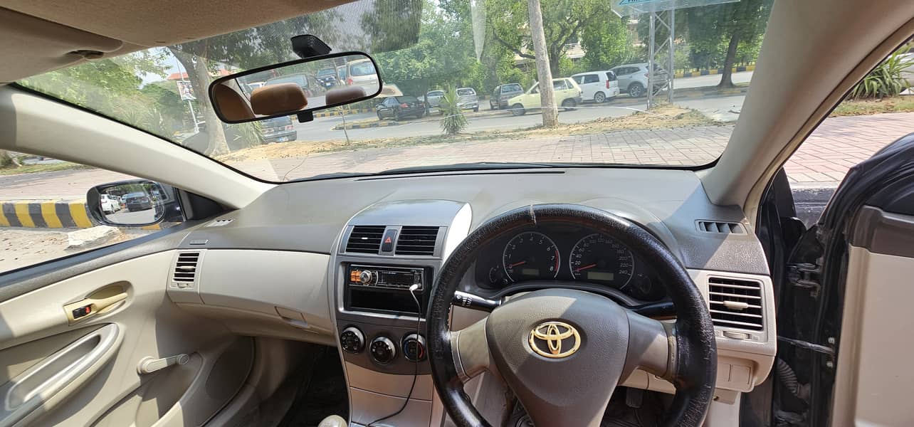 Toyota Corolla Full genuine car, neat and clean come with Denter paint 4