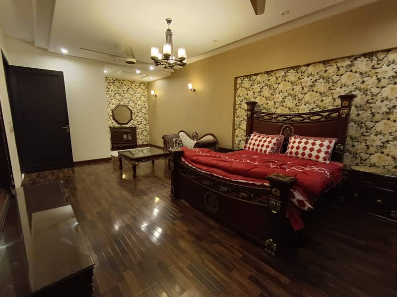 1 KANAL LIKE NEW FURNISHED HOUSE FOR RENT IN PHASE 5 3