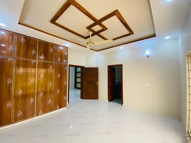 6 BEDS 12 MARLA BRAND NEW HOUSE FOR RENT LOCATED BAHRIA ORCHARD LAHORE 10