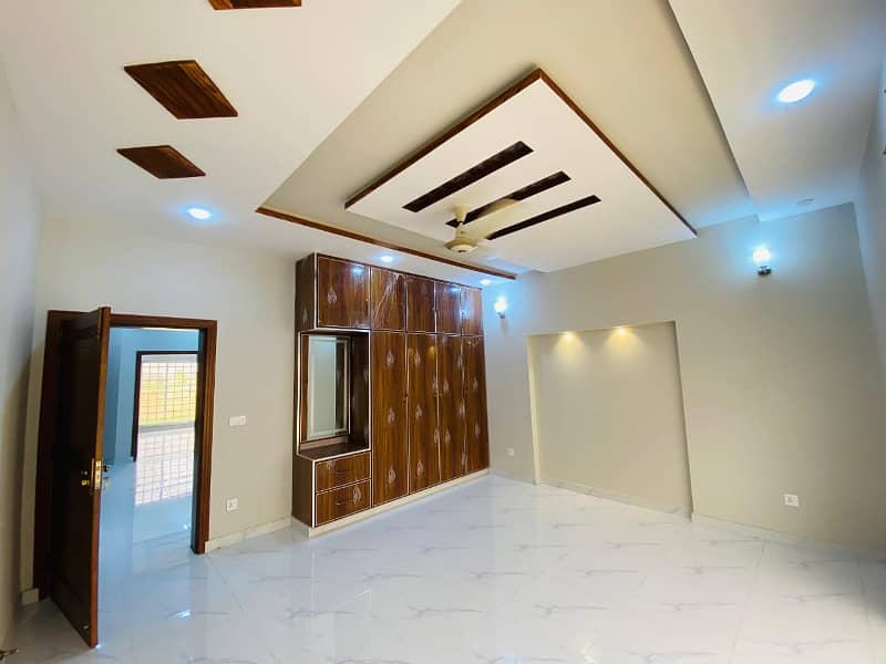 6 BEDS 12 MARLA BRAND NEW HOUSE FOR RENT LOCATED BAHRIA ORCHARD LAHORE 13