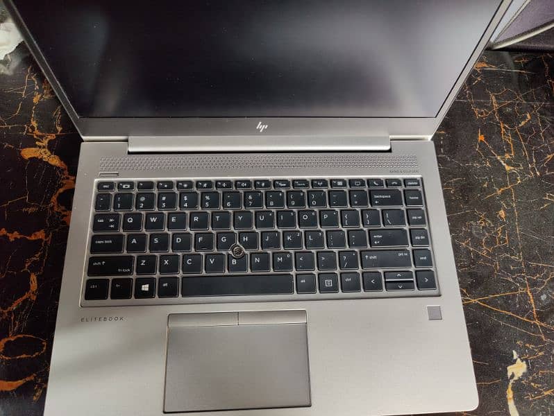 HP Elitebook G6 1