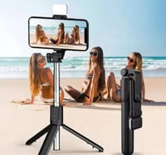 Foldable Selfie stick with LEB light