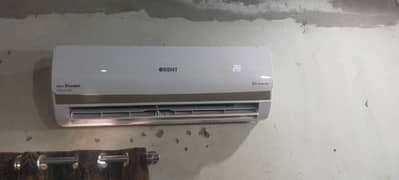 1 ton DC Inverter heat and cool working very good 0