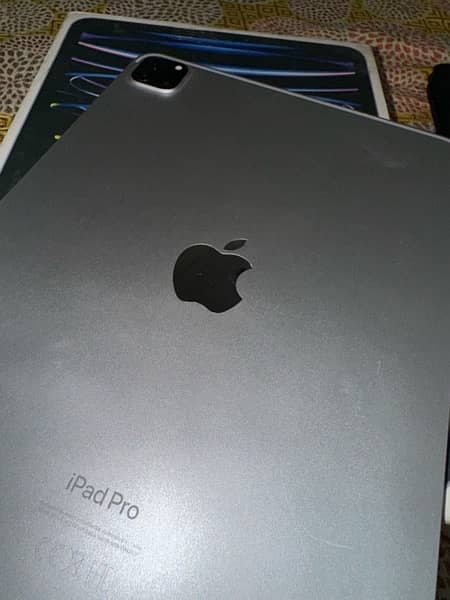 ipad M2 128gb 3