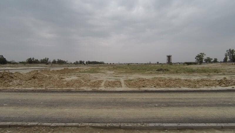 1 Kanal Plot For Sale In DHA 4