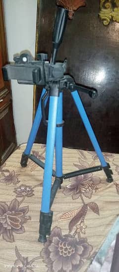 7 feet high quality tripod stand