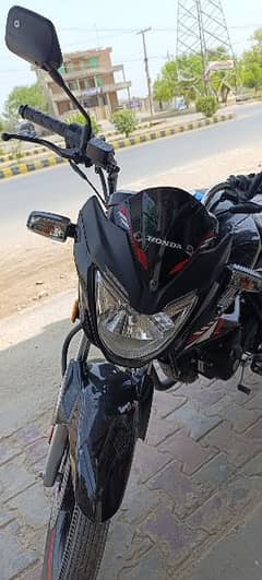 Selling My  Honda  CB 150F  2024  With All
Genuine accessories