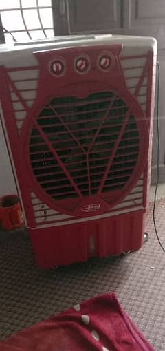 Air cooler good condition only water pump kharab hein wo 800 ka hein