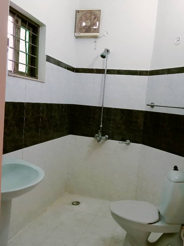 House available for Rent in Askari 11 sec-A Lahore. . . 28
