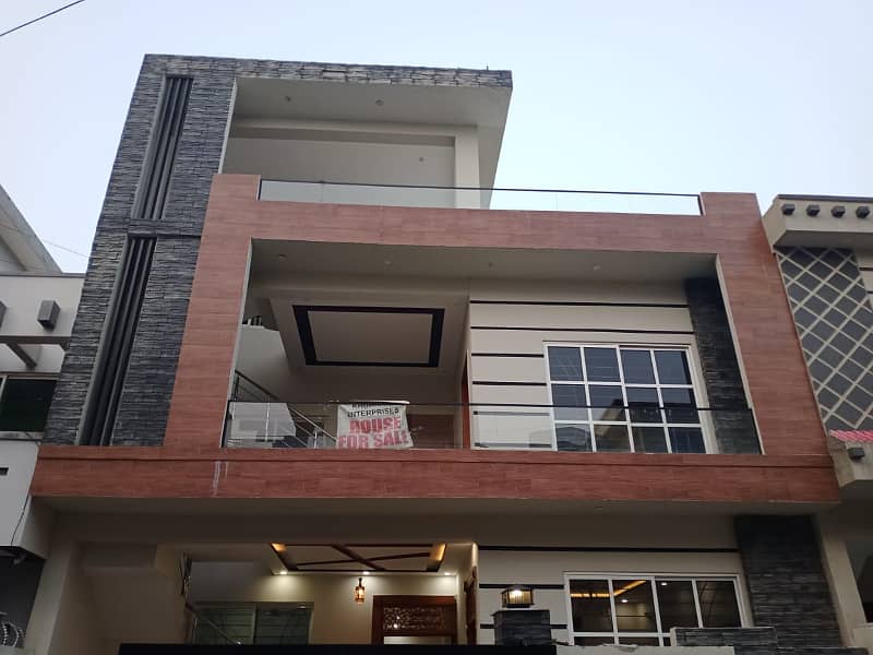 DOUBLE STORY HOUSE AVAILABLE FOR SALE NEAR TO ISB EXPRESSWAY 17