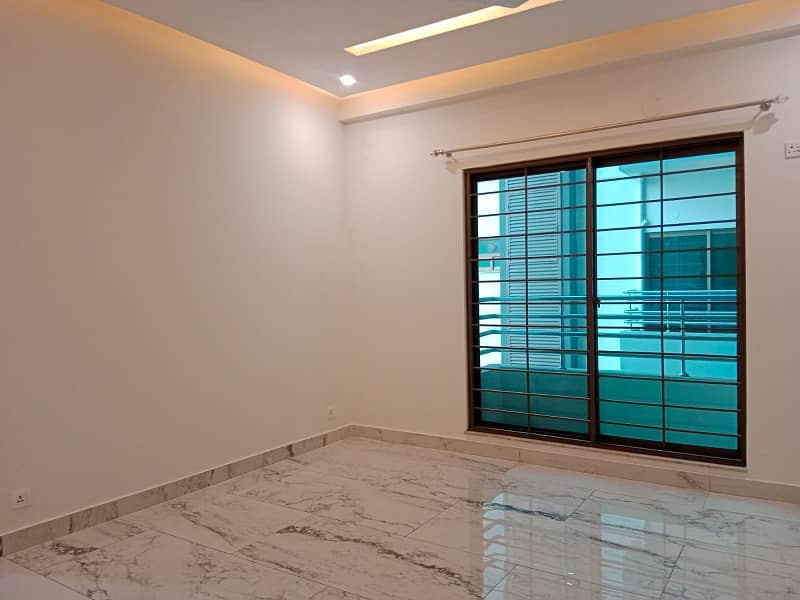 Brand New Apartment Available For Rent In Askari 11 Sec-D Lahore 7