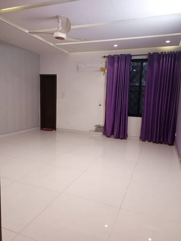1 Kanal Lower Portion For Rent 7