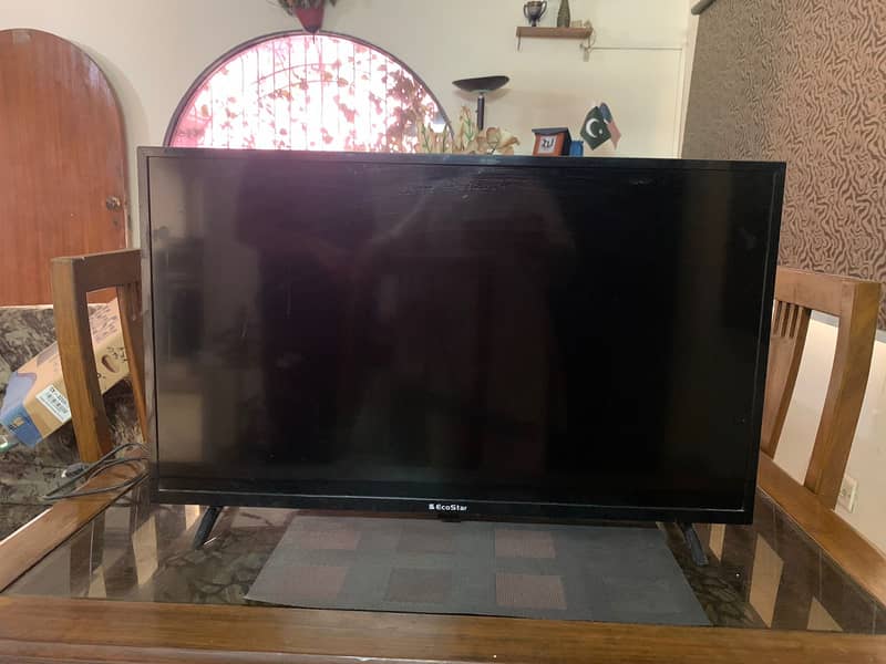 EcoStar 32' inch LED TV with 1 year warranty 0