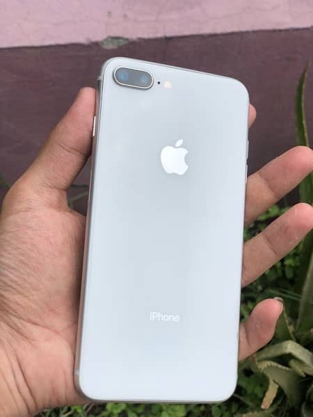 iPhone 8Plus (64Gb - Officially PTA Approved - 68% Health) 0