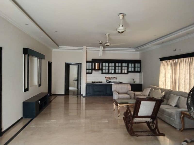 1 Kanal Lavish Bungalow Fully Furnished Available for Rent in DHA Phase 5 | Ideal Deal 7