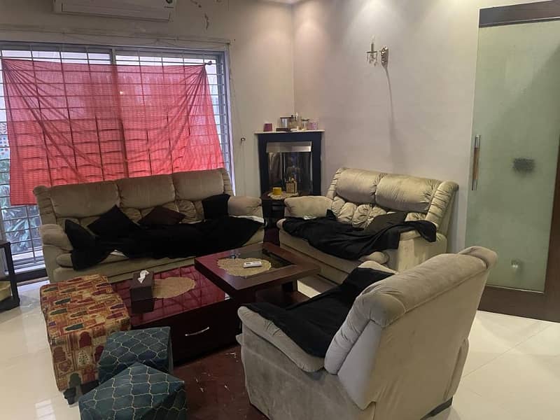 Exclusive. . . . 10 Marla Lavish House with 4 Bedrooms for Rent in DHA Phase 6 | 5