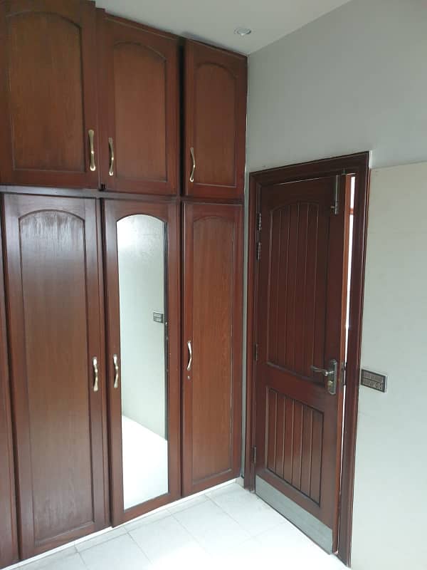 DHA Kanal Upper Portion with 3 Bedrooms for Rent in Phase 3 XX | Separate Entrance & Gas/Electricity Meter 22