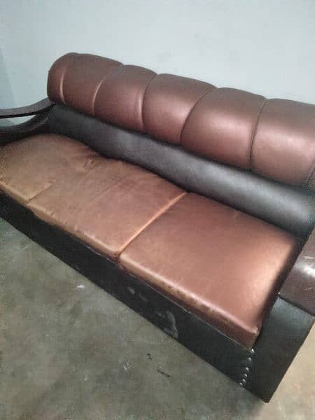 Sofa & Chairs 3