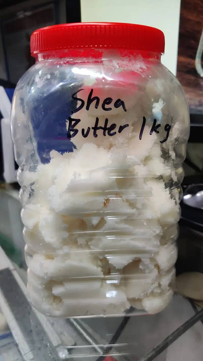 Shea butter (refined and unrefined) 1 kg 0
