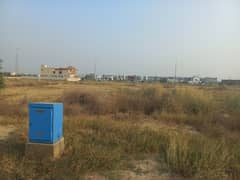 KANAL PLOT AVAILABLE FOR SALE ON GOOD LOCATION W-850 0