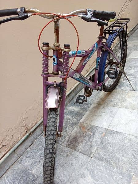 3 bycycle for sale , condition normal ha , chalti condition ma Hain 5