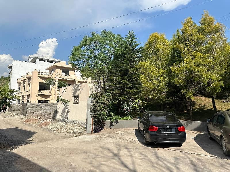 Newly Build Mansion Style Premier House for Sale Main upper Bani Gala road Islamabad. 2