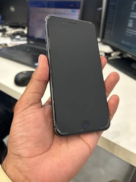 Iphone 8 Plus Black 256GB PTA 10/10 1