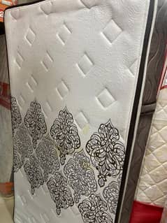 Spring mattress / use mattress for sale in karachi