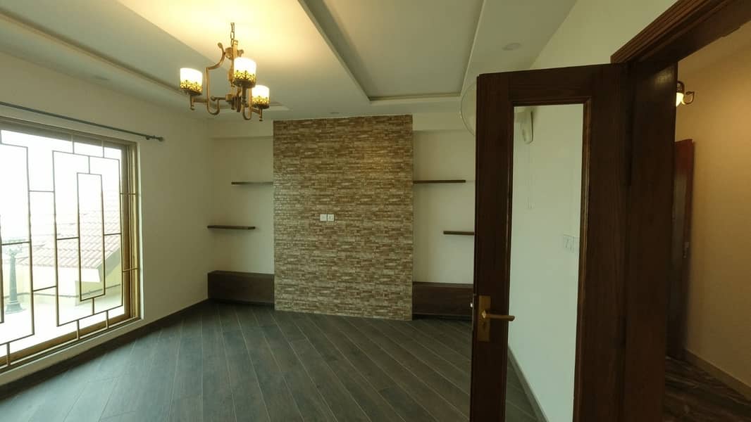 Brand New 3 Bed Penthouse For Sale In Askari 11 Lahore 17