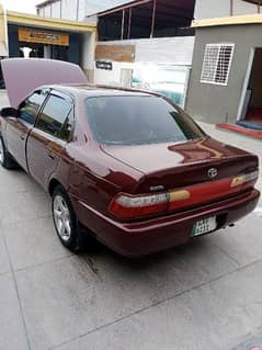 Toyota Corolla XE 2000