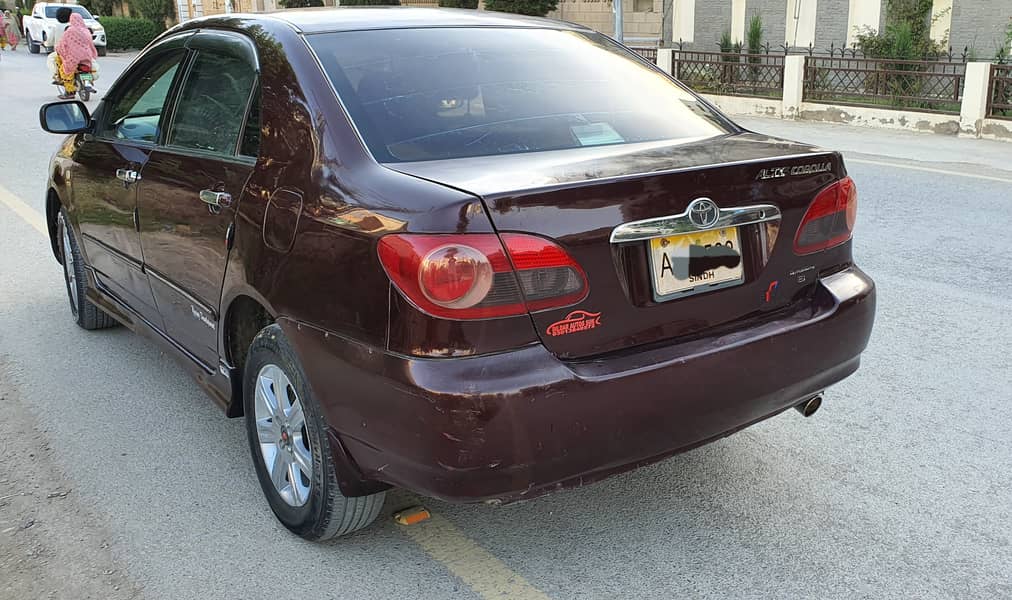 Toyota Corolla Altis 2005 3