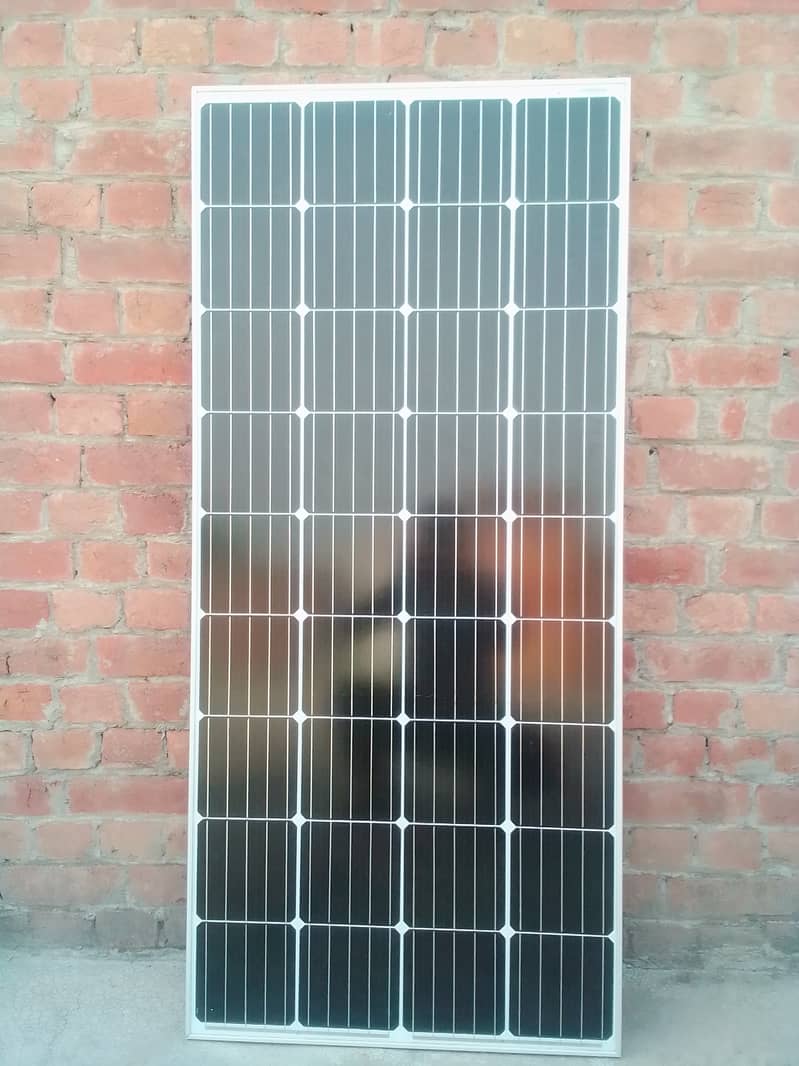 6 months used ,150 watt new condition Solar plate just RS 9000 0