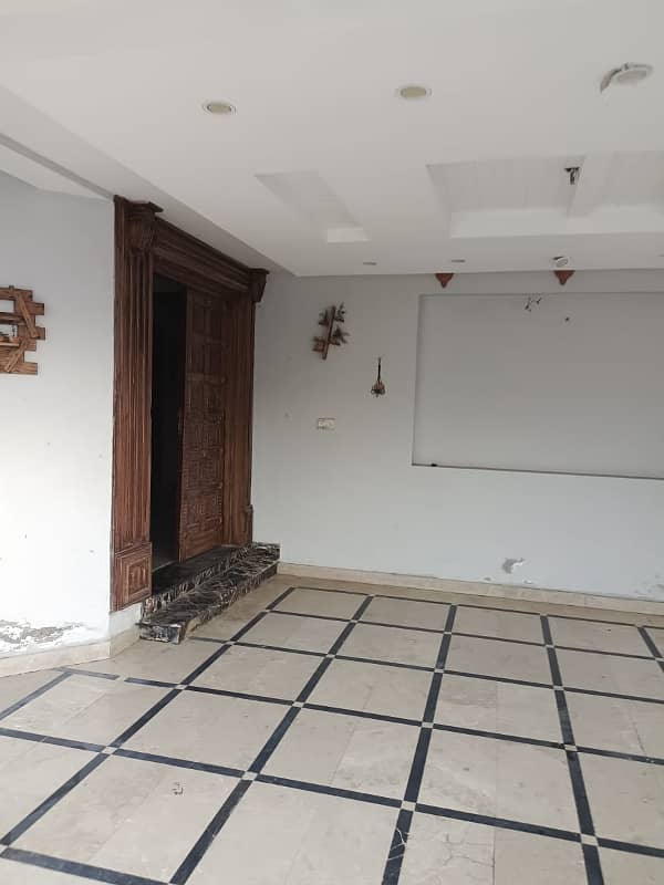 One Kanal Super Hot Located Modern Bungalows Lower Portion Is Available For Rent In Eden City Near DHA Phase 8 Lahore 8