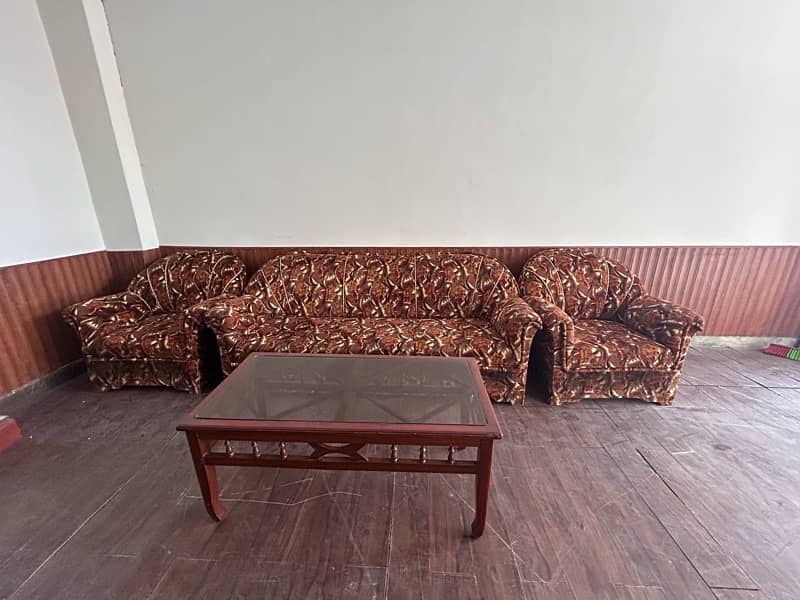 5 Seater Sofa Set With Table 2