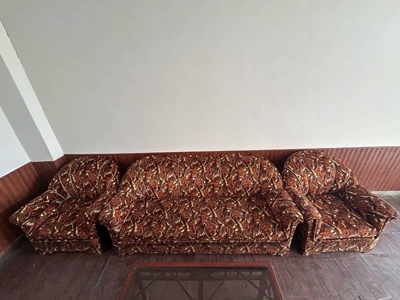 5 Seater Sofa Set With Table 3