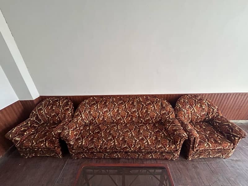 5 Seater Sofa Set With Table 4