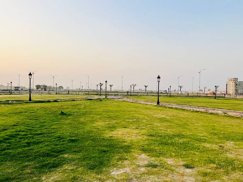 3 Marla Plots Possesion Available On Installment At Very Low Price In LDA Approved Society 3