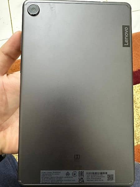 Lenovo smart tab m8 - mint condition with box 4