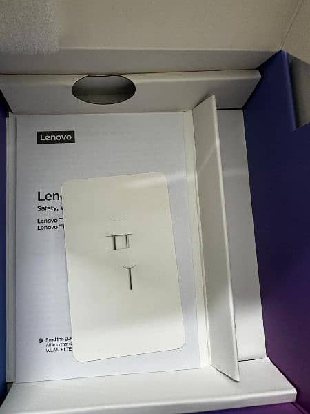 Lenovo smart tab m8 - mint condition with box 8