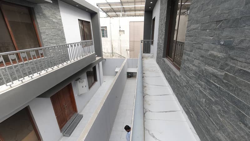 Brand New Town House 250 Sqyrd Available For Sale In Pechs Main Ferozabad Road 27