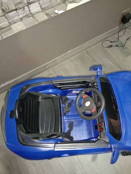 Kids Electric Car in Excellent Condition 3