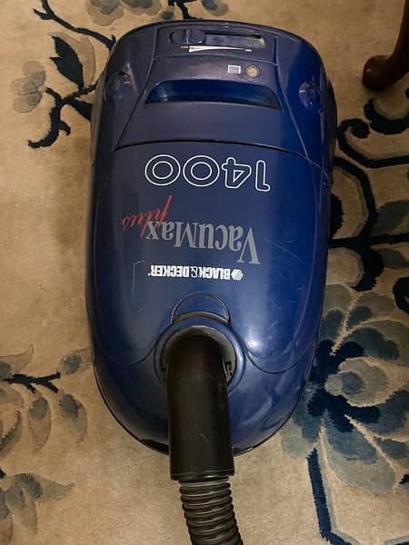 black and decker vacuum cleaner 1